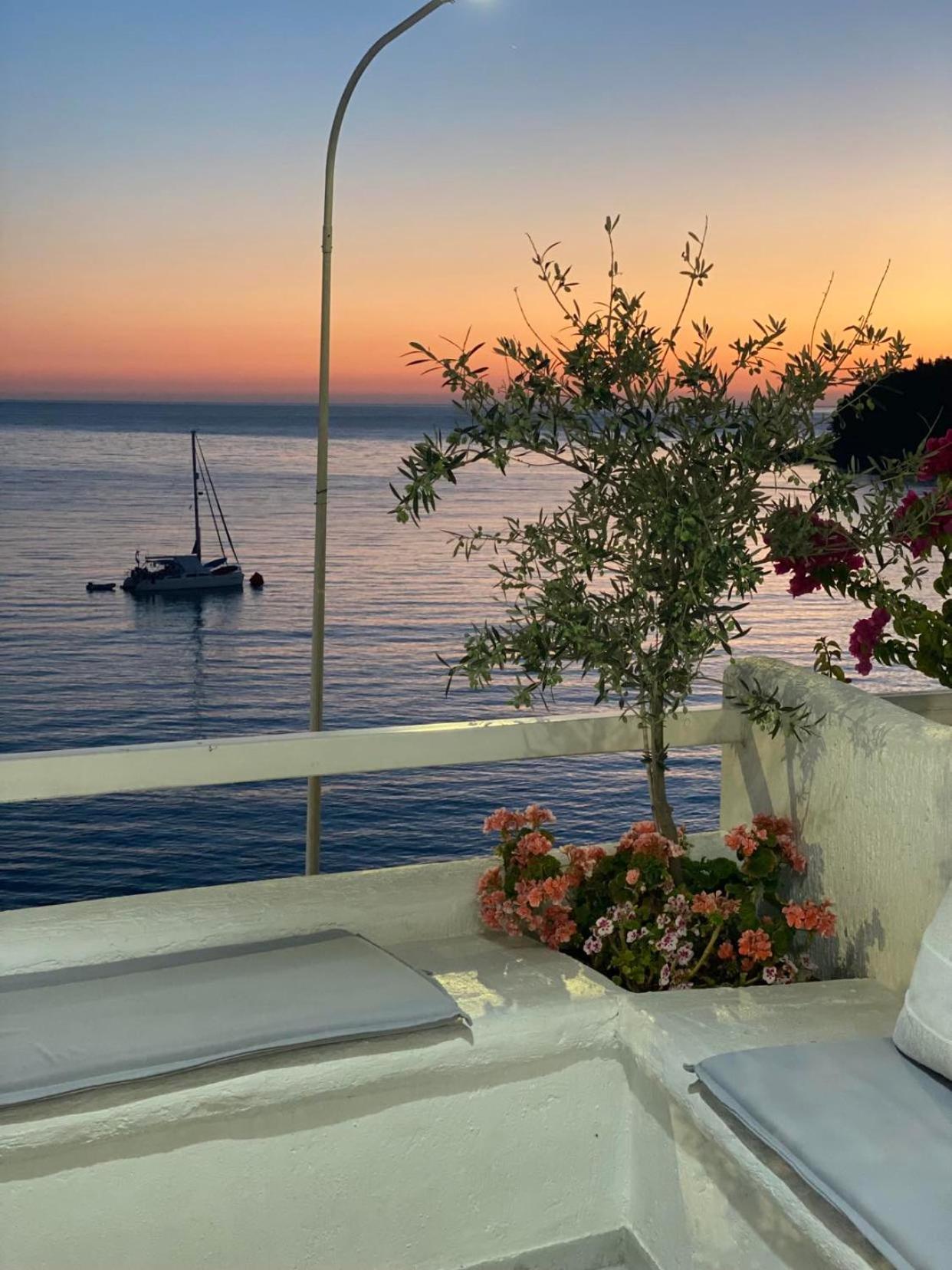 Geo & Art Boutique Hotel Himara Exterior foto