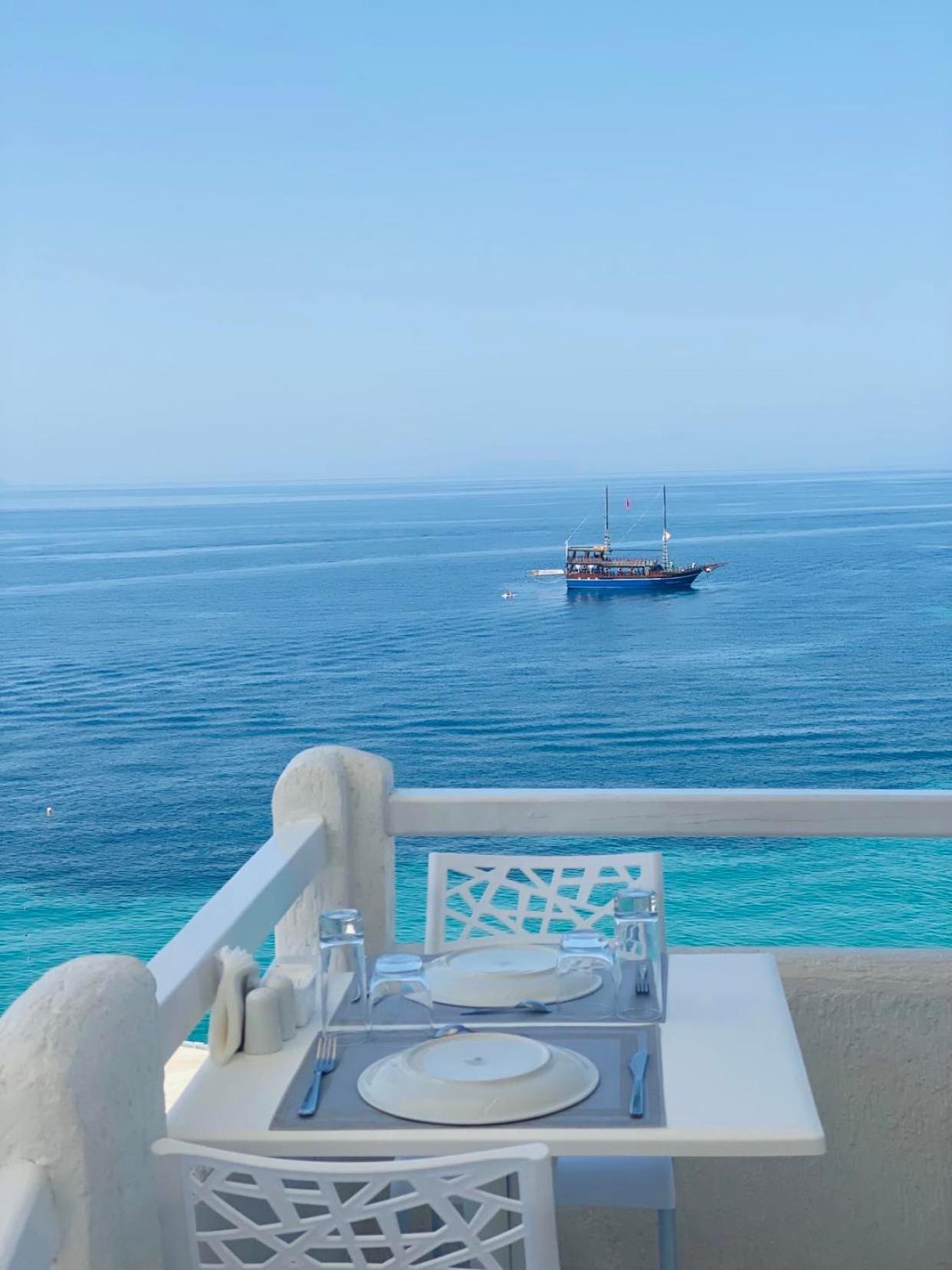 Geo & Art Boutique Hotel Himara Exterior foto